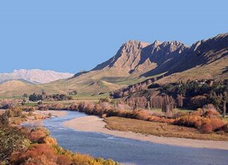 Tourism operators facing lower demand after extreme weather