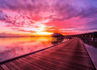 Summer Travel Destinations Where You’re Surrounded By Water