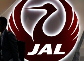 Japan Airlines gives tourists chance to reduce baggage by renting clothes