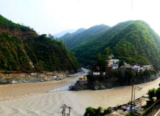 Uttarakhand: Coping with Overcrowding and Sustainable Tourism
