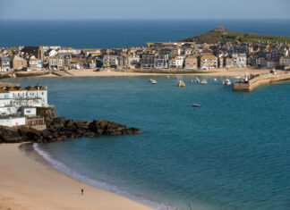 UK Staycation: Top 20 destinations in the UK revealed including the Lake District
