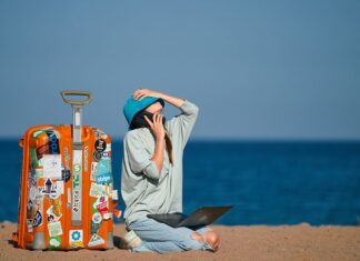 Save money and avoid delays: What are the best days to book your flight?