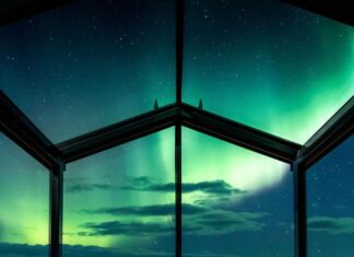 Panorama Glass Lodge in Iceland: A Dreamy Escape Under the Stars Panorama Glass Lodge