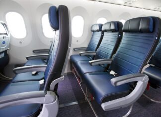 Travelers sound off on United’s new boarding policy