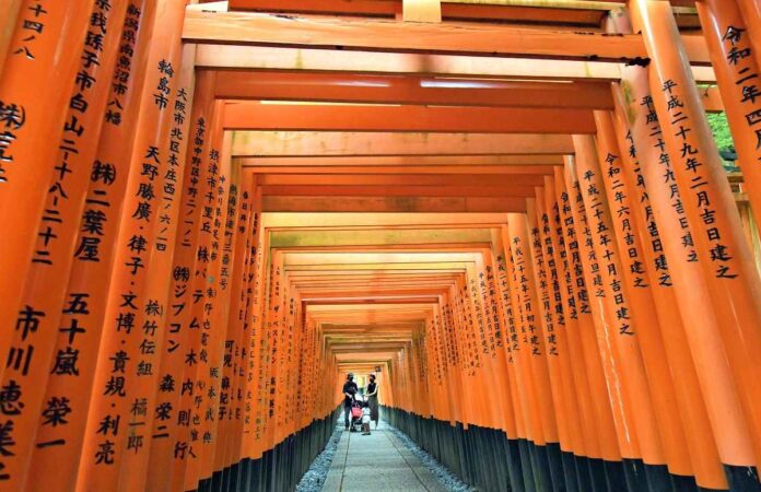 Fushimi-Inari2.jpg