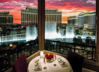 20 Famous Las Vegas Restaurants to Try on Your Next Trip