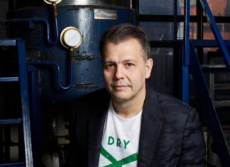 Travel tips with craft gin connoisseur Simon Ford – including the world’s best cocktail city