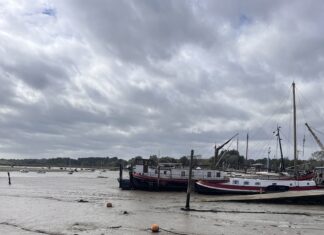 Discovering Woodbridge, Suffolk: Top 10 Must-Visit Attractions Tide's out on the River Deben, Woodbridge