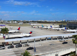 Thanksgiving rush overwhelms Florida airports’ parking facilities