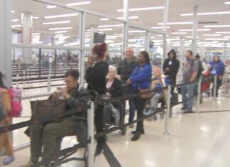 Large crowds pass through Atlanta airport on busiest travel day during Thanksgiving holiday – WSB-TV Channel 2