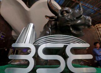 Indian Railway Catering & Tourism Corporation share price Today Live Updates : Indian Railway Catering & Tourism Corporation rises on positive trading day