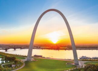 Route 66 guide to St. Louis