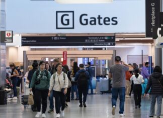 SFO, Oakland Airports Report Christmas Delays, Cancellations