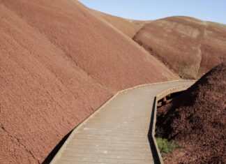 2024 Northwest Travel Guide: 25 awe-inspiring experiences for the year ahead – Here is Oregon
