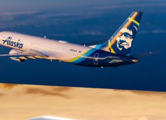 Investors have Lukewarm Response to Alaska Airlines Merger with Hawaiian Airlines