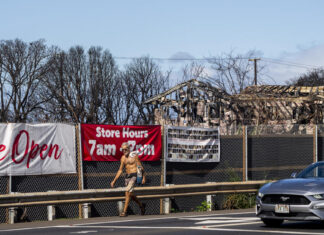 After fires, Maui struggles to find balance between encouraging tourism and compounding trauma