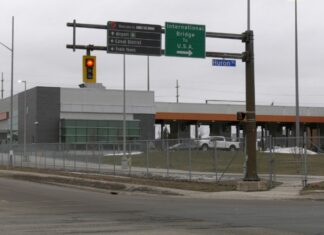 Holiday travel tips with CBSA