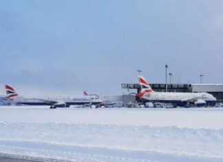 Christmas getaway fears as flights cancelled and suspended at UK airports over freezing temperatures