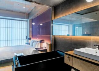 Flight attendant shares genius travel tips and a key hotel hack on TikTok