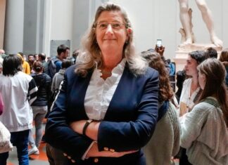 Mass tourism has turned Florence into a ‘prostitute,’ museum boss says, sparking outrage