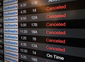 Passengers stuck on tarmac for 7 hours at Nashville International Airport