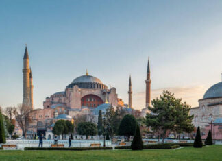 A Solo Female Traveler’s Ultimate Guide to Istanbul
