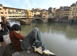 Artisans fear future in Florence ‘dying’ of tourism