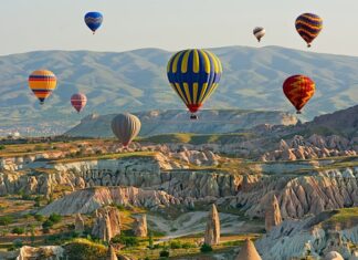 5 Best Cruise Destinations for Hot Air Balloon Rides