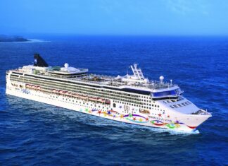 Norwegian Cruise Line reroutes Antarctica cruise, angering passengers