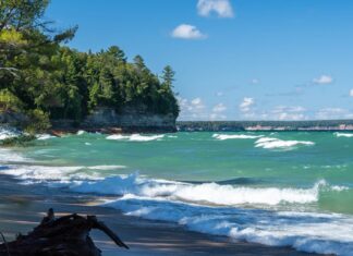 Lake Superior added to Fodor’s ‘No List’ for travel, citing environmental concerns