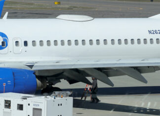 United Airlines Flight Missing an External Panel Lands Safely
