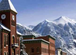 2 Colorado Destinations Among The ‘Most Scenic’ Mountain Towns In The U.S.