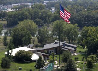 Lewis and Clark Interpretive Center wins Iowa tourism award