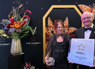 A Boston cocktail server was just named the best worldwide