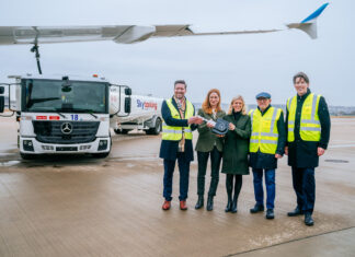 Stuttgart Airport introduces world’s first electric 40,000 liter refueling vehicle for airports