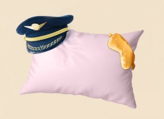 Are pilots allowed to sleep in the cockpit? It depends.