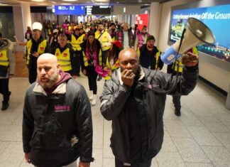 Strikes at five German airports ground hundreds of flights