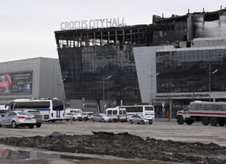 Russian Authorities Hold Over a Thousand Tajik Citizens at Moscow Airports