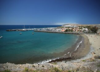 Canary Islands holiday warning as Morocco sends ‘warships’