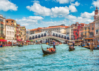 Venice Launches Tourism Fee Pilot Program