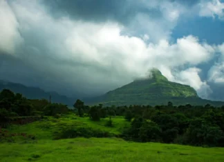 Monsoon Travel Guide: Explore India’s Breathtaking Rainy Season Getaways