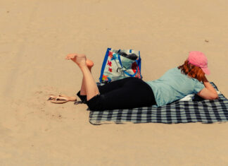 Harris: Savings tips for last-minute summer travel