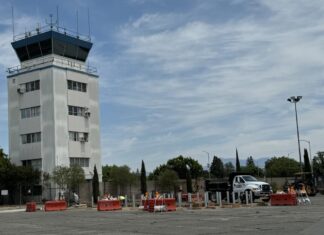 Sonoma County airport tower raised concerns about controversial fuel tank project, emails show