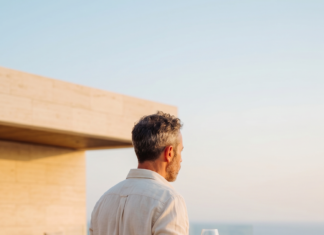 The New Solo Luxury Villa Playbook: Why Booking Later Beats Booking Early in 2026